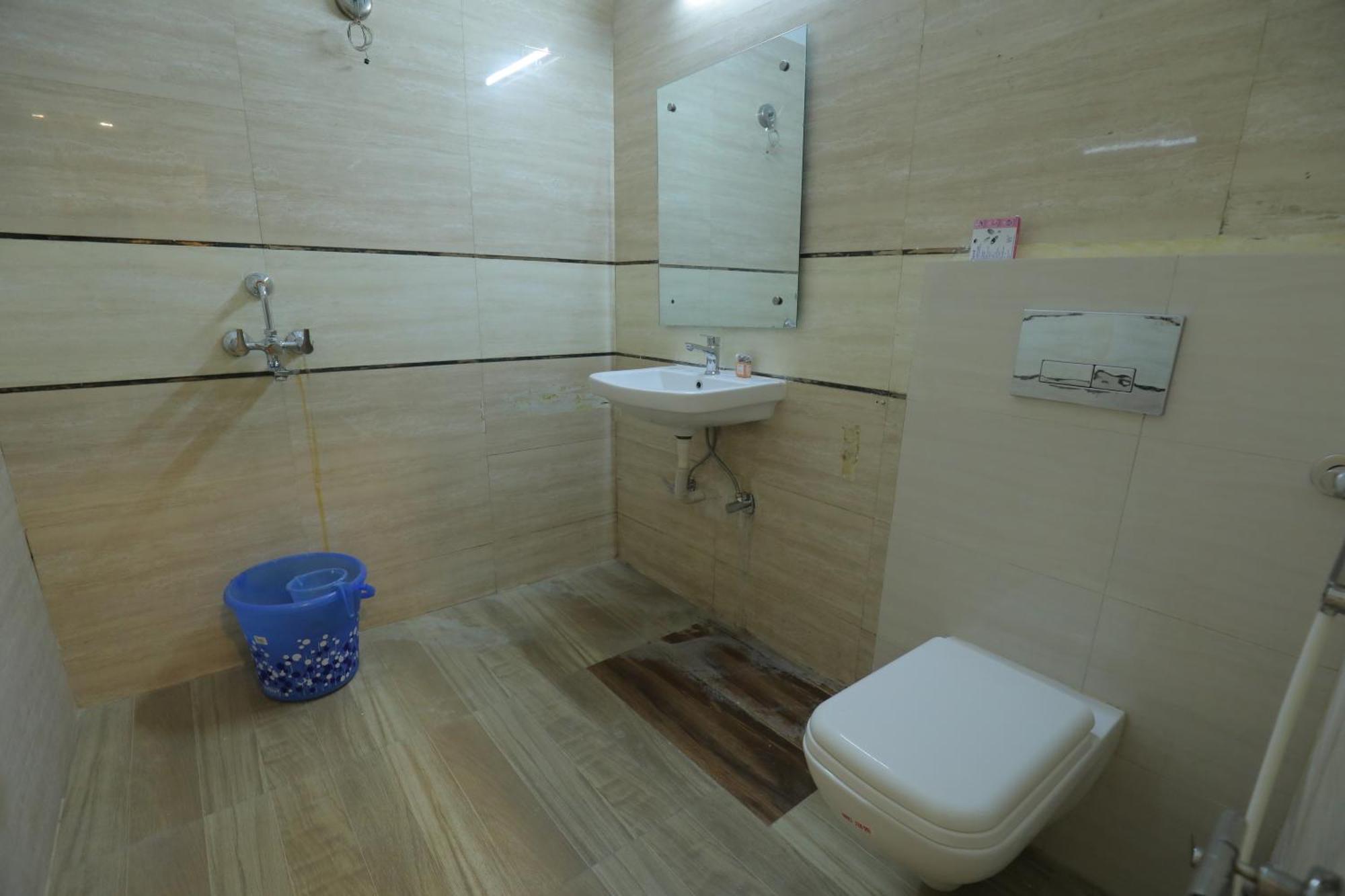 Hotel Red Carpet Tājganj 外观 照片